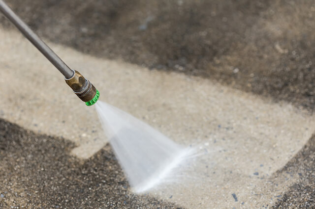 parking lot pressure washing in hillsboro